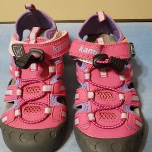 💖2/$10 Big Girl's Kamik Sandals